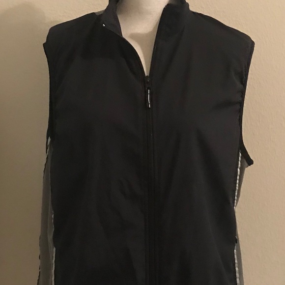 Columbia Sportswear Vest - Picture 1 of 7